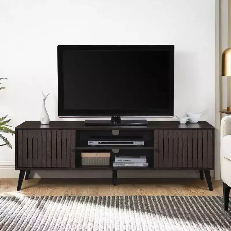 Meuble TV en bois avec 2 placards de rangement, adapté aux téléviseurs jusqu'à 65 po.