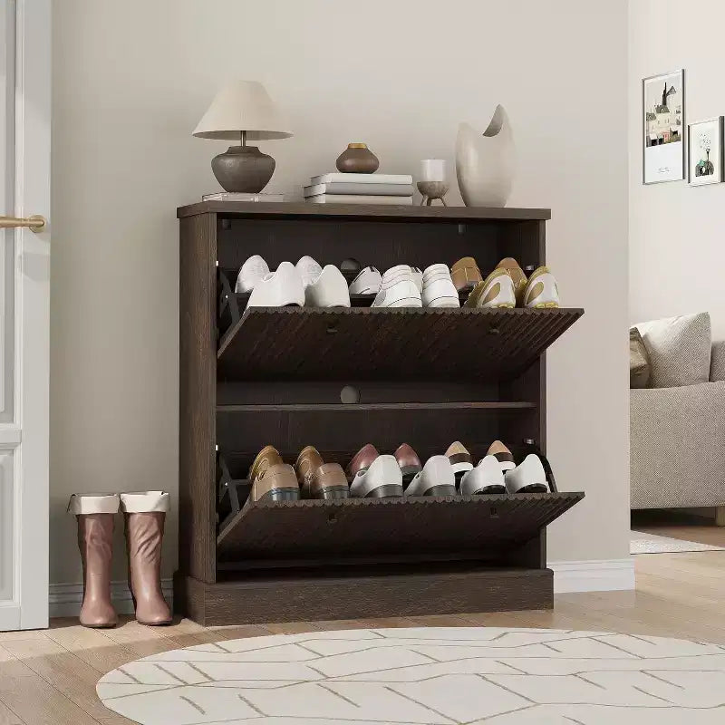 Meuble à chaussures en bois autoportant avec 2 tiroirs basculants, Organisateur de chaussures moderne et étroit en forme de vague avec étagères réglables, pour entrée, salon, couloir
